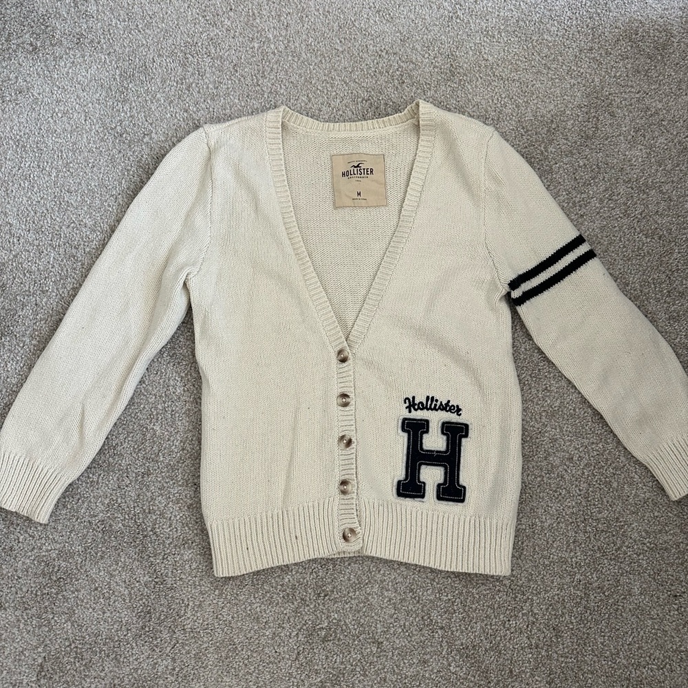 Hollister Cardigan